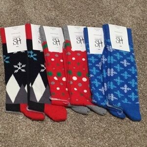 🆕Men’s Christmas 3 pair Happy Socks. One of each.